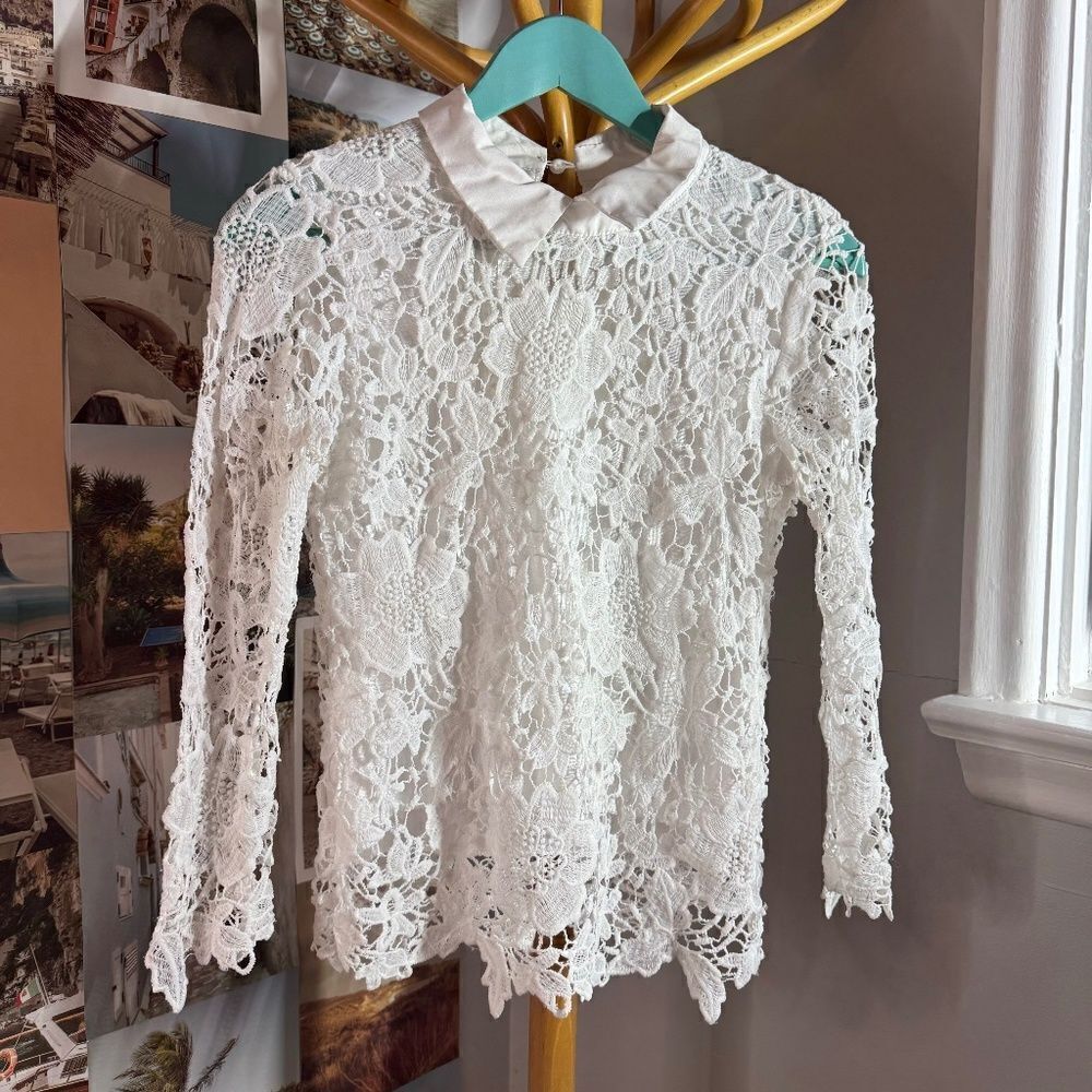 White Lace Sheer Collared Long Sleeve Top - stretchy. S